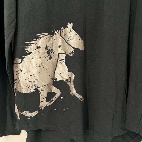 NWT Chestnut Bay Spirit Tee M Black Night Free Run Metallic Horse Equestrian - Picture 3 of 12
